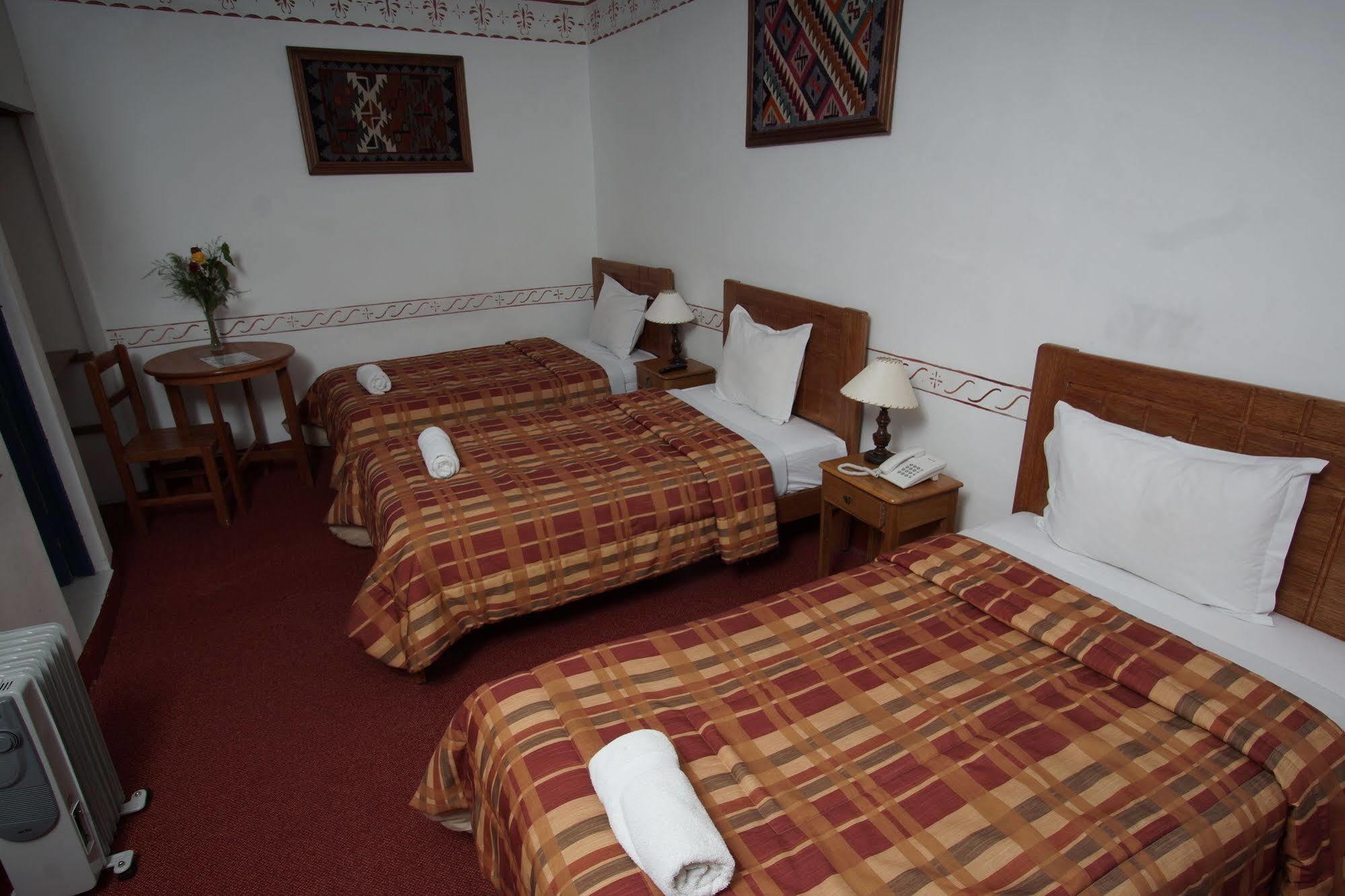 Hostal Inti Wasi Plaza De Armas Куско Екстериор снимка